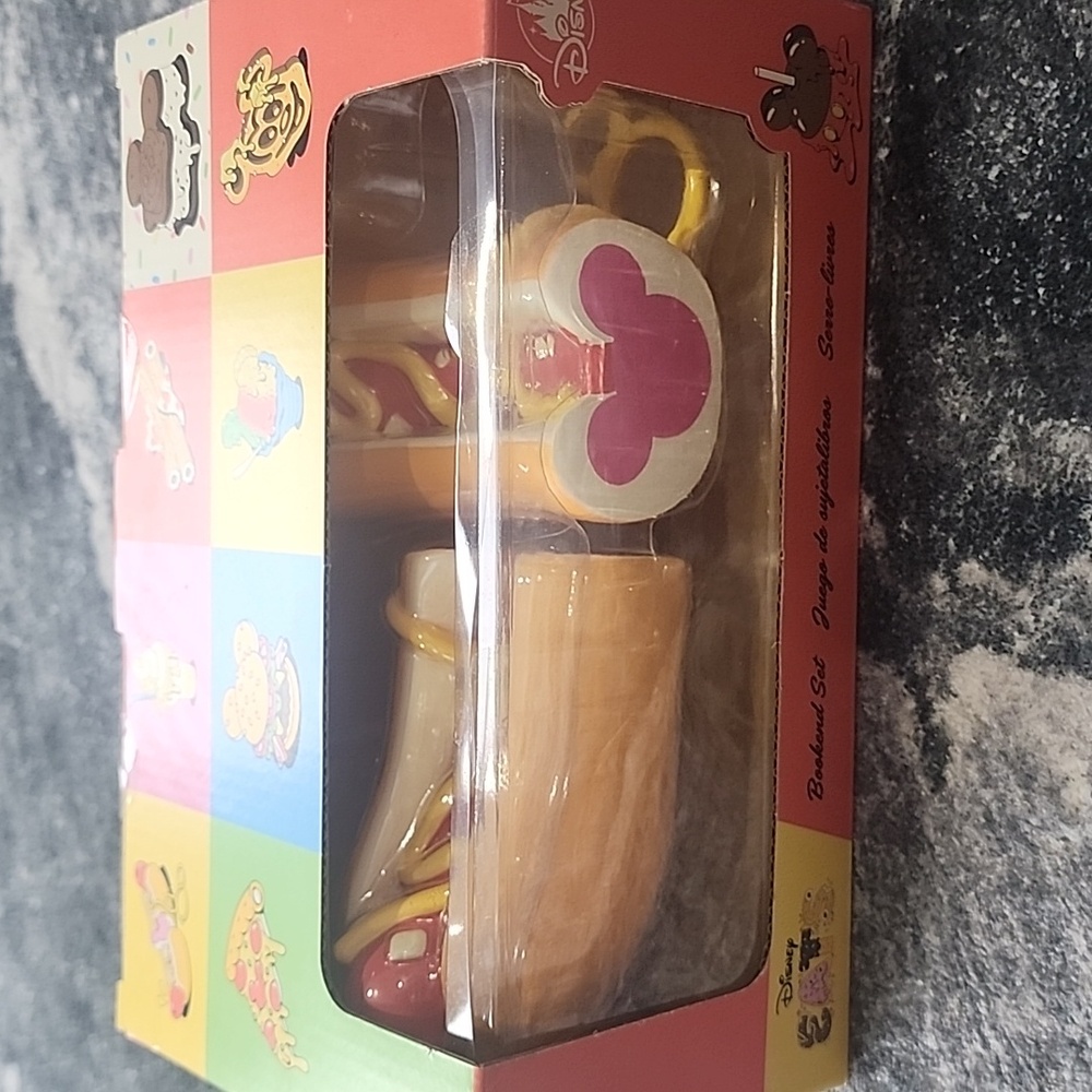 Disney Eats Hotdog Bookend set